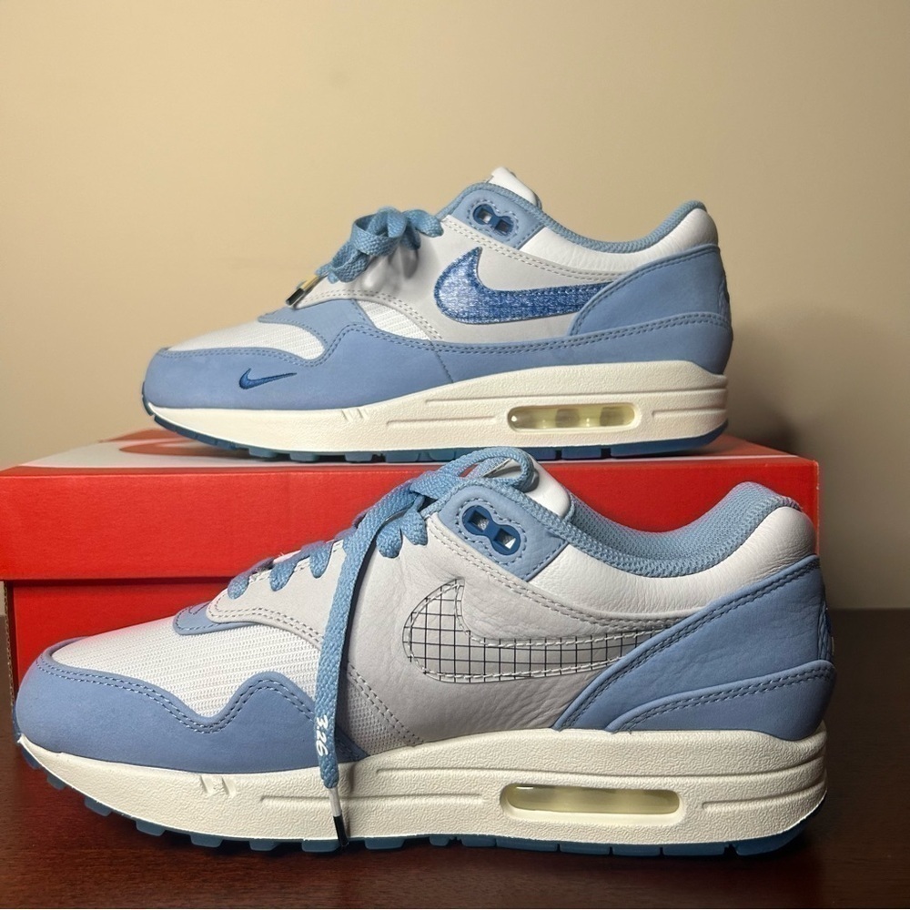 Nike | Air Max 1 Premium Blueprint, Size 9.5, Air Max Day Light Blue - Picture 4 of 13